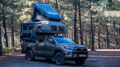 Roxform Gladiator Hardtop Canopy Pickup Camper: Ultimate Off-Road Comfort - Premium